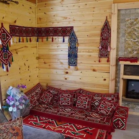 Eveli Шале